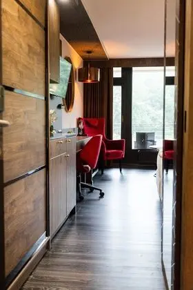 Comfort room with forest view