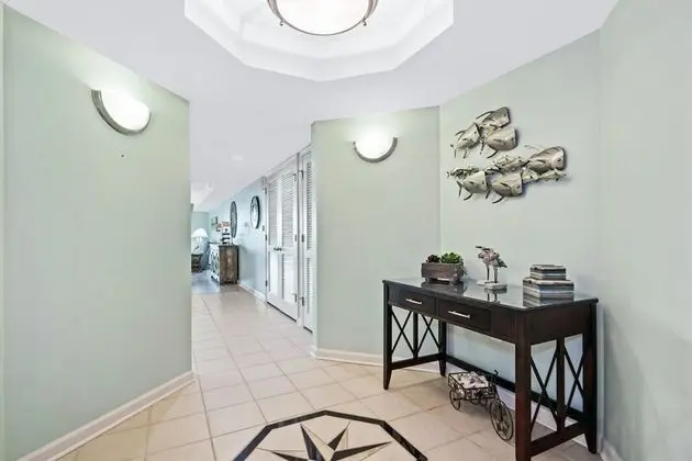 Daire, 2 Yatak Odası, Balkon, Kanal Manzaralı (1-302)