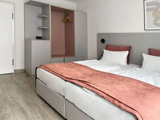 DORMERO Room