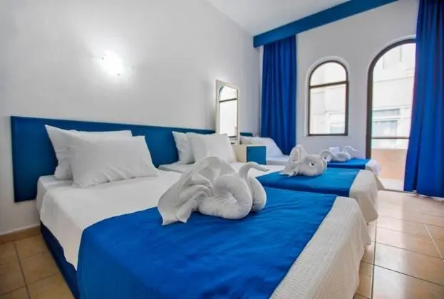 Standart Oda, Kısmı Deniz veya Havuz Manzaralı, Balkonlu veya Fransız Balkonlu