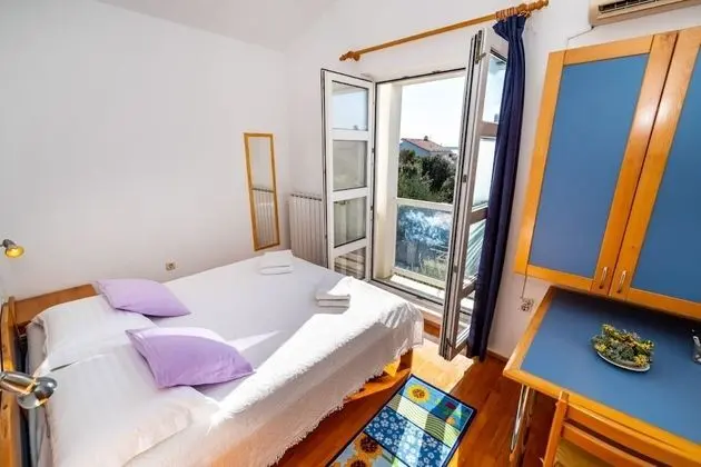 Apart Daire (Bari - 140 m from beach - A3(2+2))