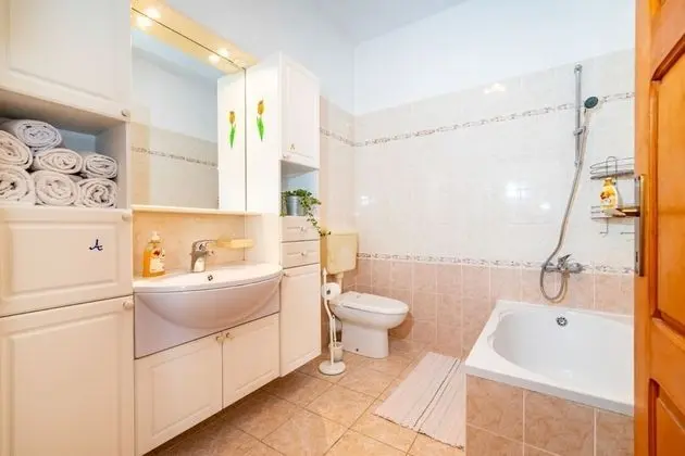 Apart Daire (Bari - 140 m from beach - A3(2+2))