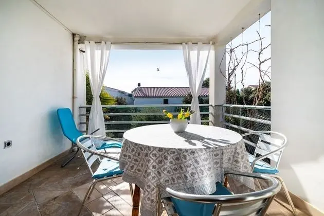 Apart Daire (Bari - 140 m from beach - A3(2+2))