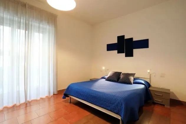 Tek Büyük Yataklı Oda (Blu)