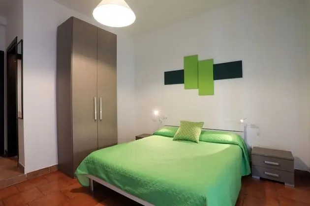 Tek Büyük Yataklı Oda (Verde)