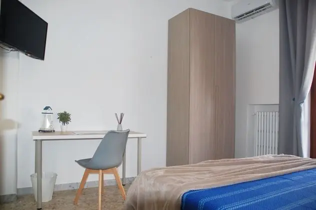 Basic Tek Büyük Yataklı Oda, Ortak Banyo (esterno 1)