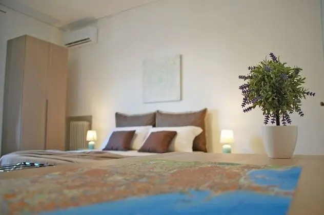 Üç Kişilik Oda, Ortak Banyo (2)