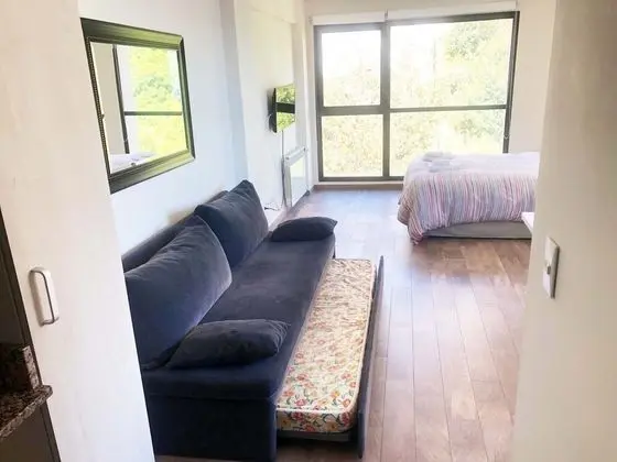 Stüdyo, Göl Manzaralı