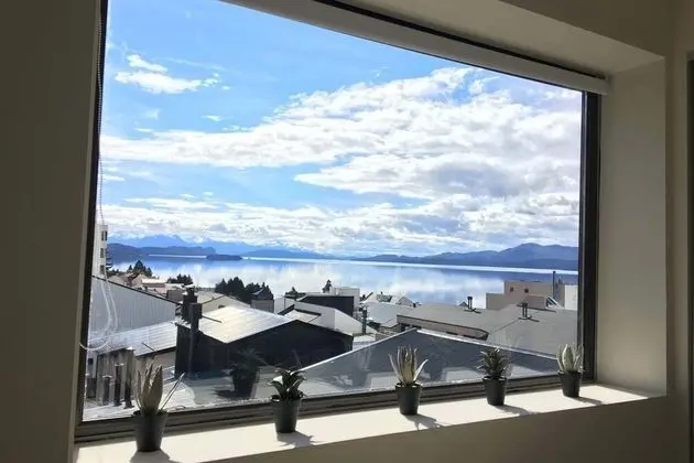 Stüdyo, Göl Manzaralı