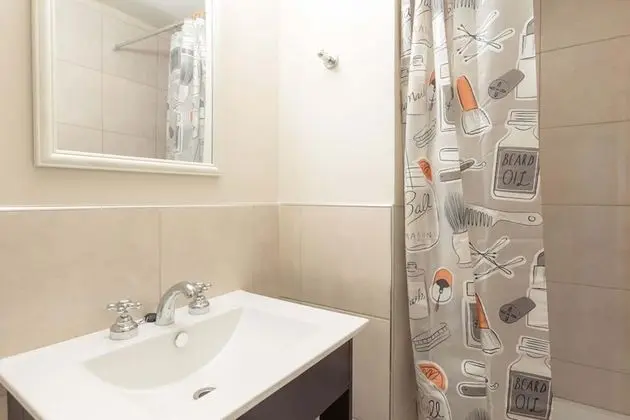 Stüdyo, Göl Manzaralı