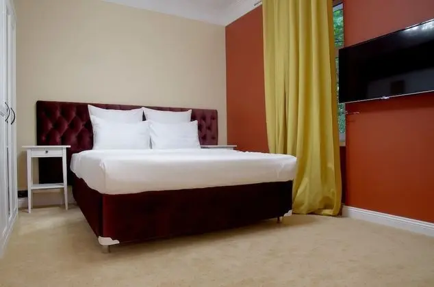 Standard Tek Büyük Yataklı Oda