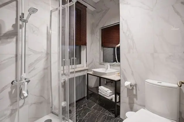 Deluxe Üç Kişilik Oda