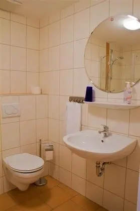 Basic Tek Büyük Yataklı Oda