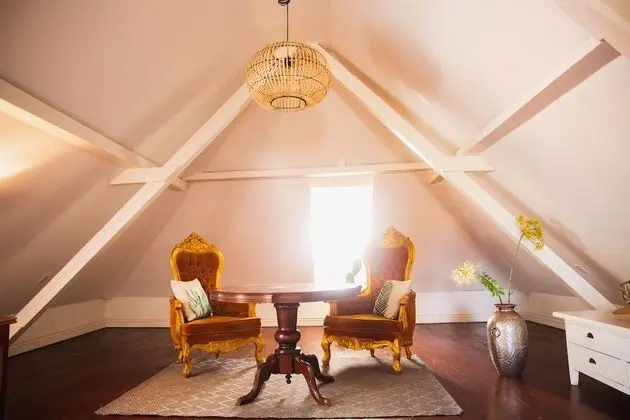 Classic Çatı Katı (Loft)