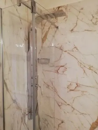 Comfort Tek Büyük veya İki Ayrı Yataklı Oda