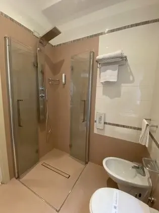 Deluxe Tek Büyük Yataklı Oda, Deniz Manzaralı