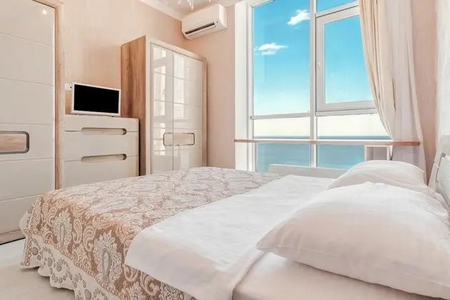 Deluxe Apart Daire, 1 Yatak Odası, Denize Sıfır (Frantsuzkyi Boulevard, 60A)