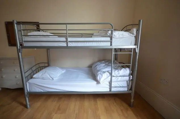 Dört Kişilik Oda, Banyolu/Duşlu