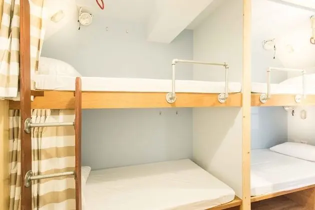 Dorm 4 female beds