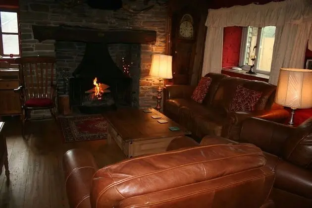 Family Kır Evi