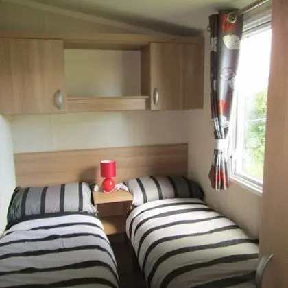 Kulübe (Caravan 1)