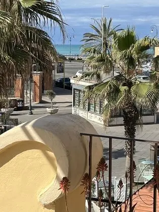 Deluxe Tek Büyük veya İki Ayrı Yataklı Oda, Banyolu/Duşlu