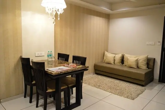 Studio Suite  With Kitchen