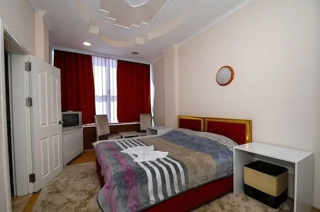 Tek Büyük Yataklı Oda