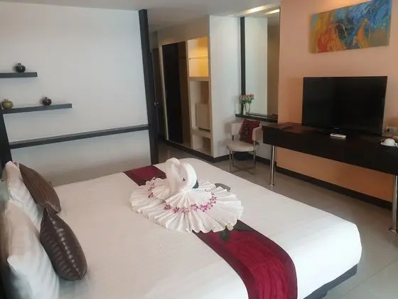 Deluxe Oda, Havuz Kullanımı