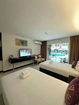 Deluxe Oda, Havuz Kullanımı