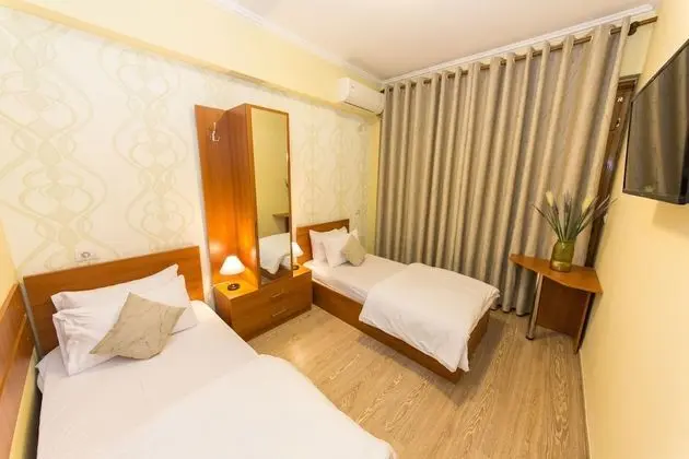 Standard Tek Büyük veya İki Ayrı Yataklı Oda, Balkon