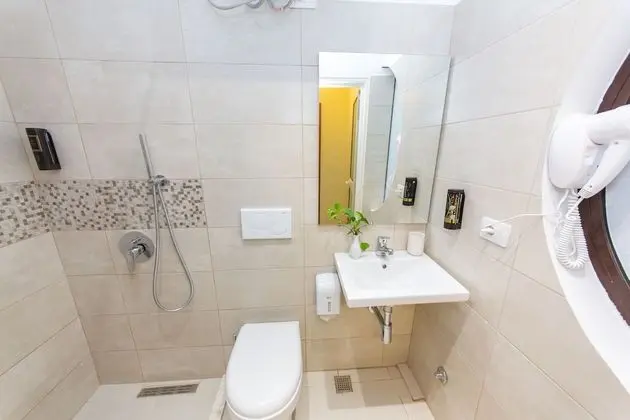 Standard Tek Büyük veya İki Ayrı Yataklı Oda, Balkon
