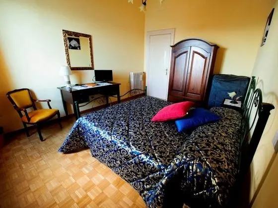 Economy Double Room Single Use, Sea View (External Bathroom)