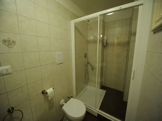 Economy Double Room Single Use, Sea View (External Bathroom)