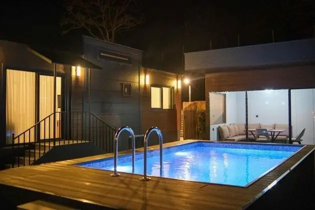 https://images.odamax.com/img/1024x768/odamax/image/upload/Baronet_Tiny_House_Otel_202603172117391_IMG_20260317_WA0011.jpg