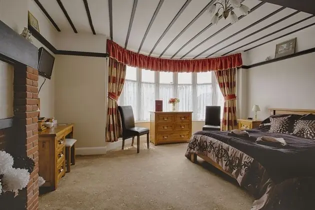 King Size Bedroom