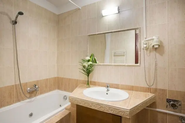 Superior Large Two-Bedroom Apartment