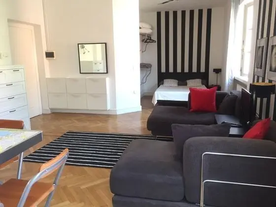 Stüdyo, Balkon