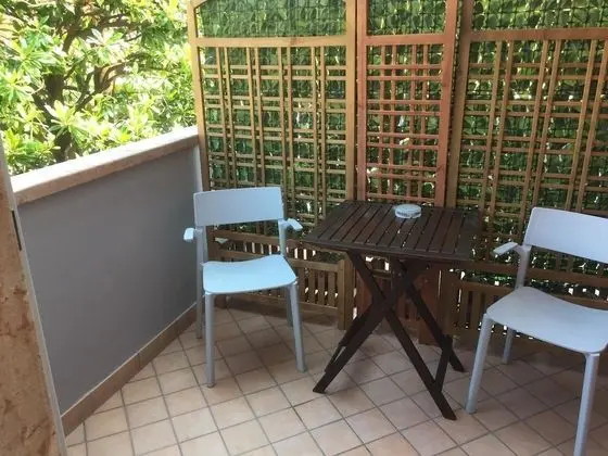 Stüdyo, Balkon