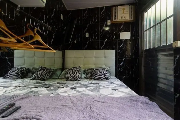 Basic Tek Büyük Yataklı Oda