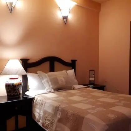 Tek Büyük Yataklı Oda (1 Double Bed)