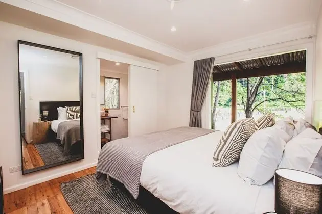 Luxury Villa (Banksia)