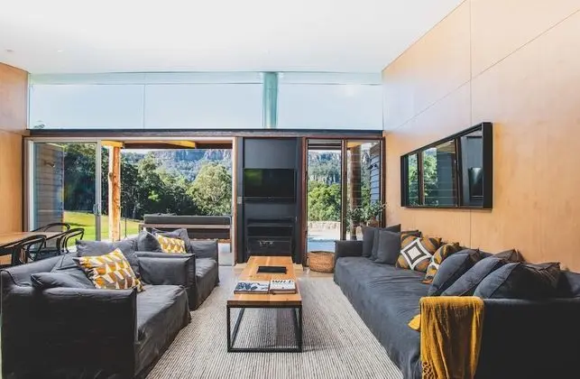 Luxury Villa (Willow)