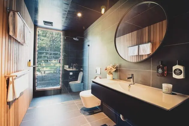 Luxury Villa (Willow)
