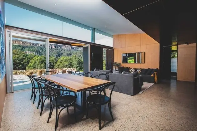 Luxury Villa (Willow)