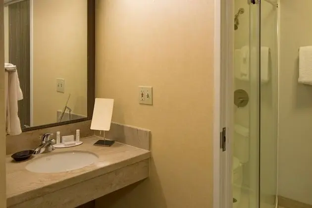Oda, 2 Çift Kişilik Yatak (Mobility Accessible, Tub)
