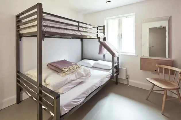 Üç Kişilik Oda (With Shower)