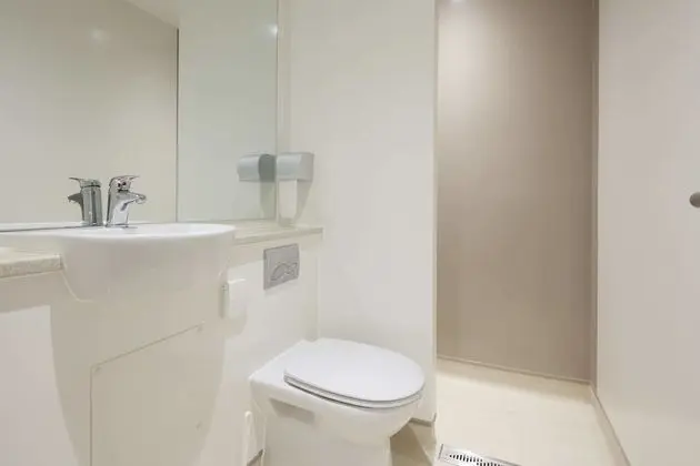 Üç Kişilik Oda (With Shower)