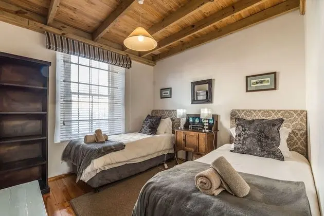 Çatı Katı (Loft) (Bartholomews)