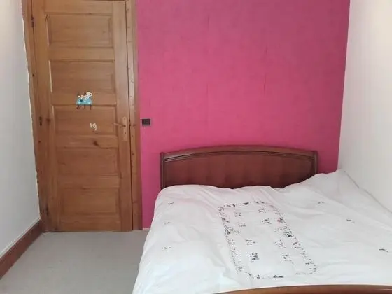 Tek Büyük Yataklı Oda, Ortak Banyo